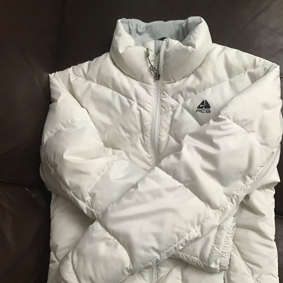 Nike Jacket - Picture 5 of 5